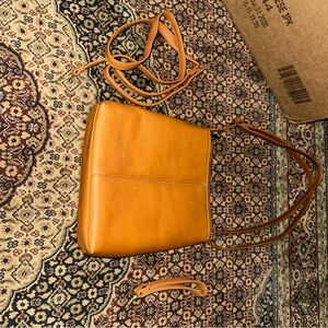 Chic Tan Leather Shoulder Bag by Le Donne